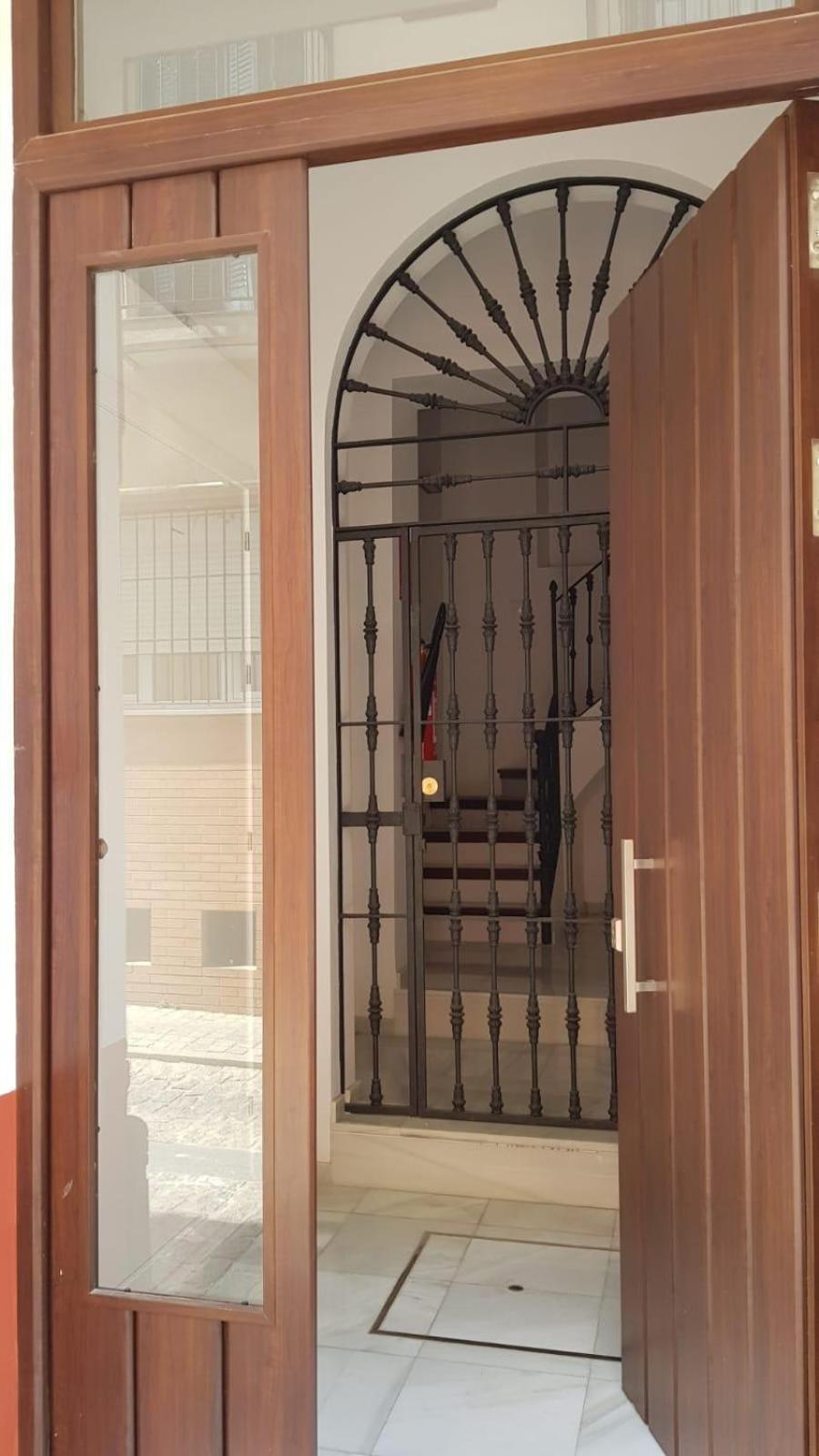 Apartamento San Bernardo - Kainga Homes Севилья Экстерьер фото